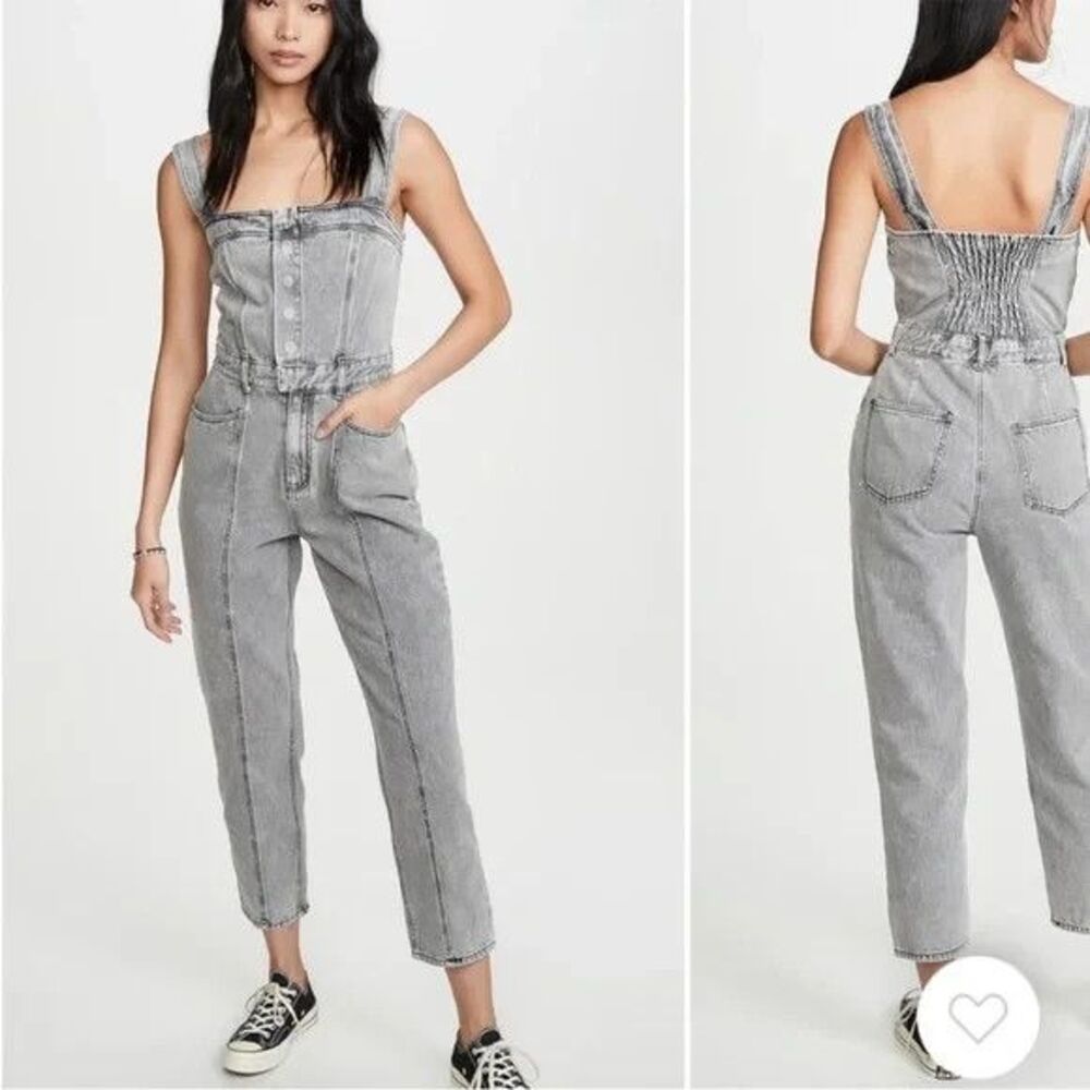 ASTR The Label Washed Denim Jumpsuit size S lightwash Casual Sleeveless
